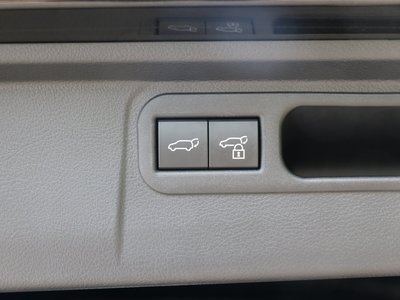 صورة 48 لـ 2024 Lexus LM