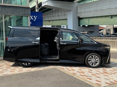 صورة 22 لـ 2025 Toyota ALPHARD