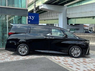 صورة 21 لـ 2025 Toyota ALPHARD
