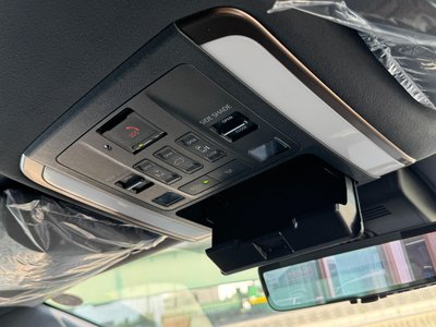 صورة 56 لـ 2025 Toyota ALPHARD