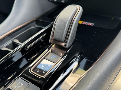 صورة 6 لـ 2025 Toyota ALPHARD