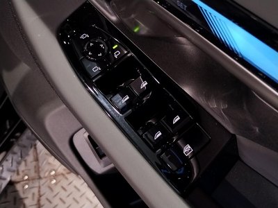 2026 BMW I5 缩略图 65