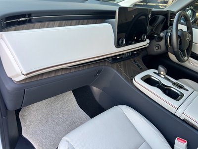 2024 Lexus LM photo 41