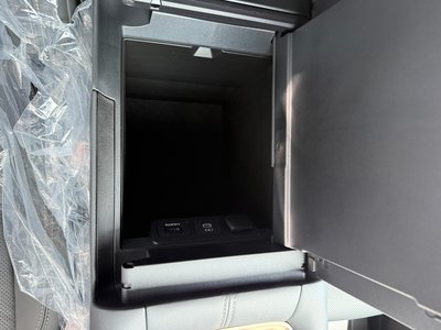 صورة 53 لـ 2026 Toyota ALPHARD