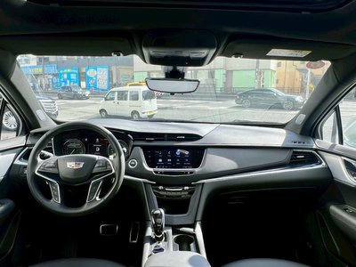 2025 Cadillac XT5 — фото 36