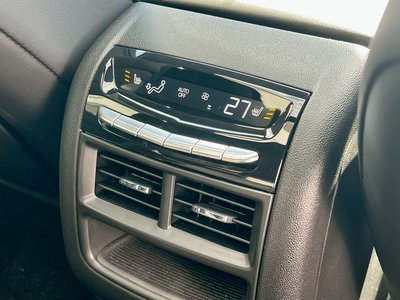 2025 Cadillac XT5 — фото 80