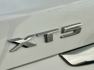 2025 Cadillac XT5 — фото 19