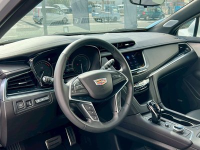 2025 Cadillac XT5 — фото 21