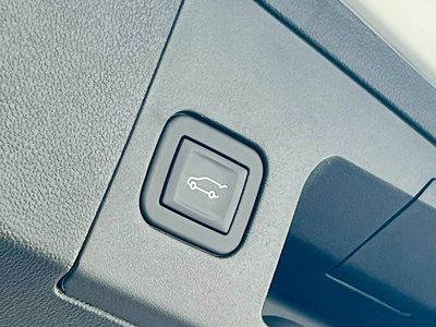 2025 Cadillac XT5 — фото 30