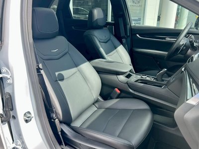 2025 Cadillac XT5 — фото 22