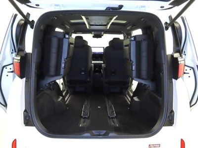 2025 Toyota ALPHARD thumbnail 35