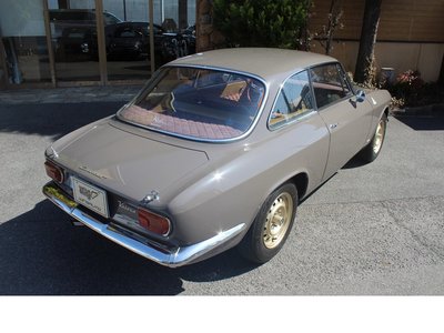 صورة 17 لـ 1967 ALFA Romeo JULIA