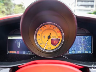 صورة مصغرة 62 لـ 2014 Ferrari 458 SPIDER