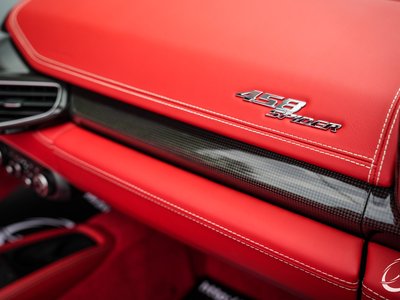 2014 Ferrari 458 SPIDER 照片 16