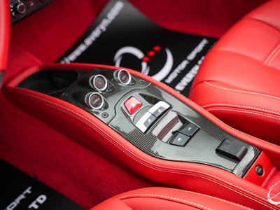 2014 Ferrari 458 SPIDER 照片 15