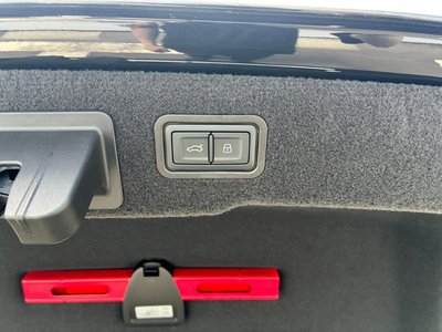 2025 AUDI A8 缩略图 51