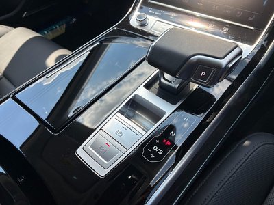 2025 AUDI A8 缩略图 15