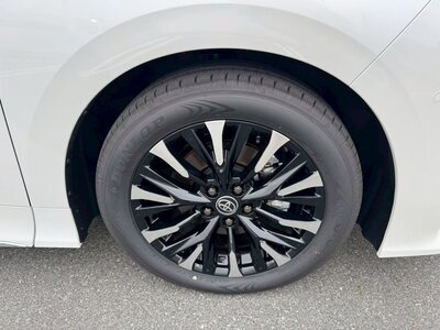 2025 Toyota ALPHARD — фото 12