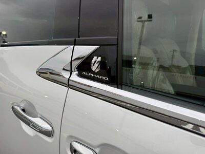 2025 Toyota ALPHARD — фото 14