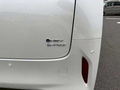 2025 Toyota ALPHARD — фото 16