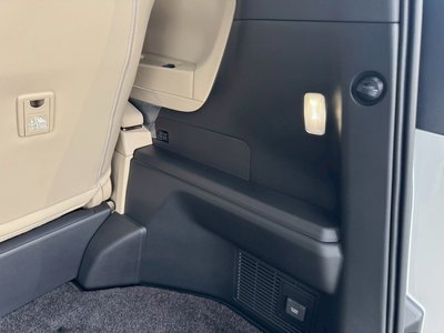 2025 Toyota ALPHARD — фото 47