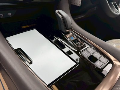 2025 Toyota ALPHARD — фото 60