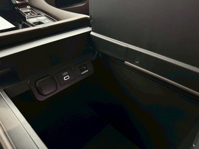 2025 Toyota ALPHARD — фото 61