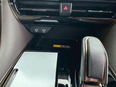 2025 Toyota ALPHARD — фото 27