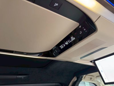 2025 Toyota ALPHARD — фото 39