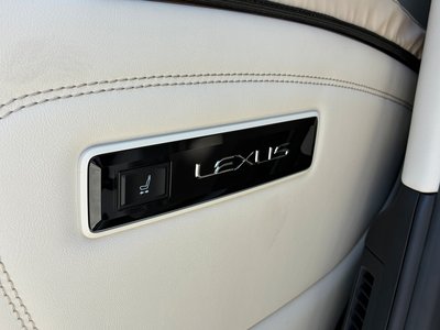 2024 Lexus LM — фото 24