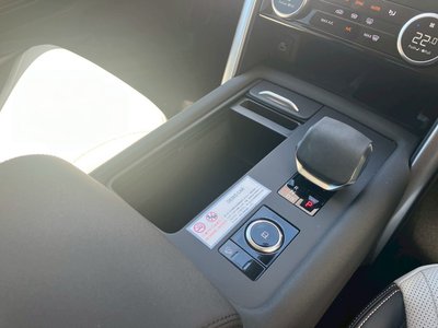 2025 LAND Rover DISCOVERY thumbnail 54
