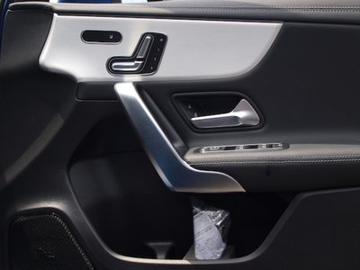 صورة 15 لـ 2025 Mercedes-BENZ A-CLASS AMG
