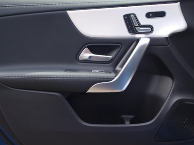 صورة 9 لـ 2025 Mercedes-BENZ A-CLASS AMG