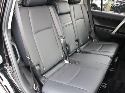 صورة 35 لـ 2023 Toyota LAND CRUISER PRADO