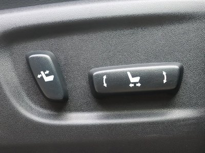 صورة 28 لـ 2023 Toyota LAND CRUISER PRADO