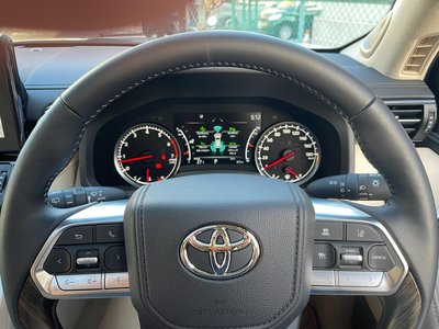 صورة 26 لـ 2025 Toyota LAND CRUISER 300