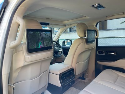 صورة 19 لـ 2025 Toyota LAND CRUISER 300