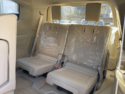 صورة 21 لـ 2025 Toyota LAND CRUISER 300