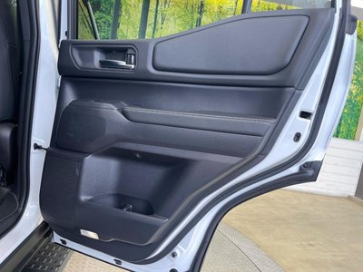 2025 Toyota LAND CRUISER 250 thumbnail 40