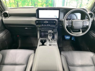 2025 Toyota LAND CRUISER 250 photo 2