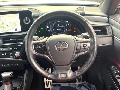 2023 Lexus ES photo 11