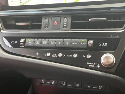 2023 Lexus ES thumbnail 46