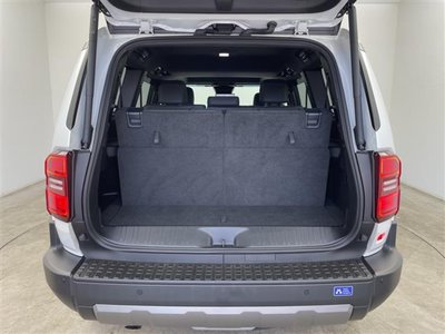 صورة 28 لـ 2025 Toyota LAND CRUISER 250