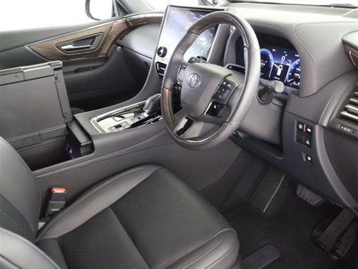2023 Toyota ALPHARD — фото 32