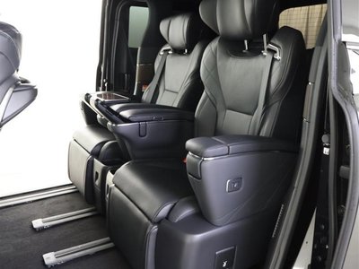 2023 Toyota ALPHARD — фото 12