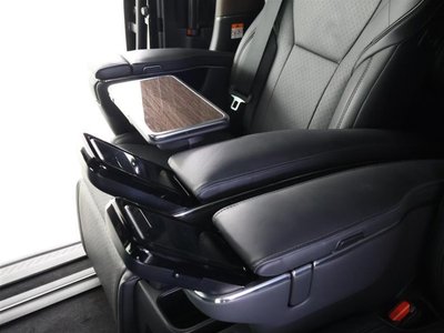 2023 Toyota ALPHARD — фото 13