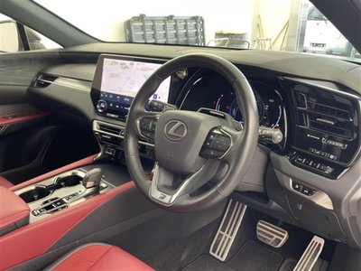 2023 Lexus RX — миниатюра 8