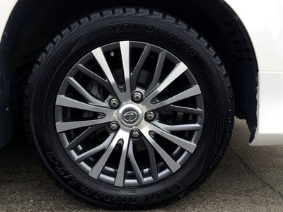 2016 Lexus LX photo 26