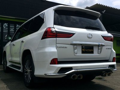 2016 Lexus LX photo 25