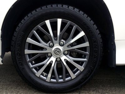 2016 Lexus LX photo 58